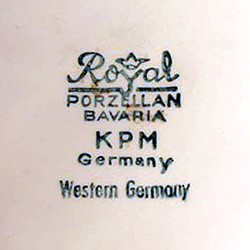 Royal Porzellan, Bavaria. K.P.M. (Kerafina Porzellan) 13-9-17-2