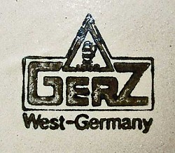 Simon Peter Gerz I (G.m.b.H.) 11-01